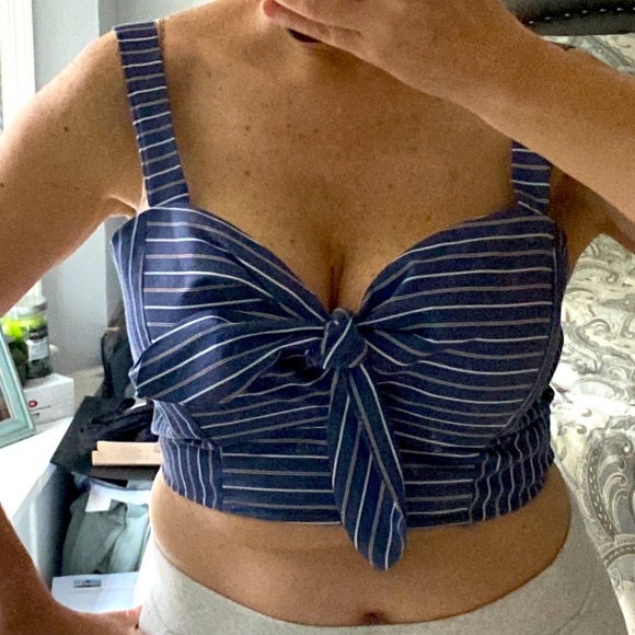 Striped Crop Top with Bow Tie Front - Picture 7 of 9